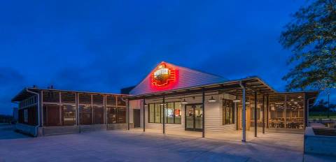 This Delicious Restaurant In Austin Makes The Most Scrumptious Cajun BBQ You've Ever Tasted