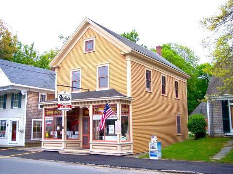 This Old Fashioned Soda Fountain In Massachusetts Will Have You Feeling Nostalgic