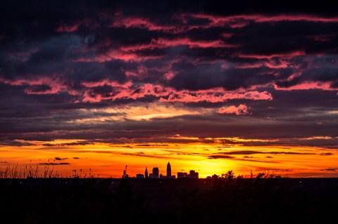 11 Gorgeous Cleveland Parks Where You Can Enjoy Dreamy Summertime Sunsets