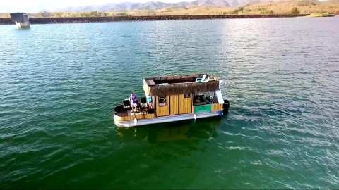 A Trip To This Floating Tiki Bar In Georgia Is The Ultimate Way To Spend A Summer’s Day