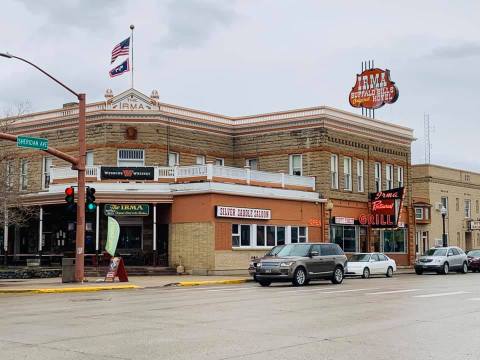 Enjoy A Wild West Shootout And A Famous Prime Rib Buffet At This Historic Wyoming Hotel