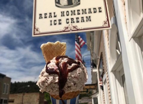 This Old School Montana Ice Cream Parlor Will Take You Back In Time