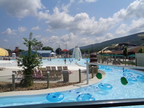 This 1,200-Foot Lazy River Near Pittsburgh Has Summer Written All Over It