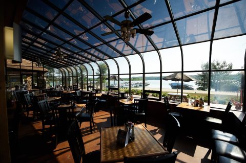 There's Not A Bad Seat In The House At This Scenic Lakeside Restaurant In Indiana