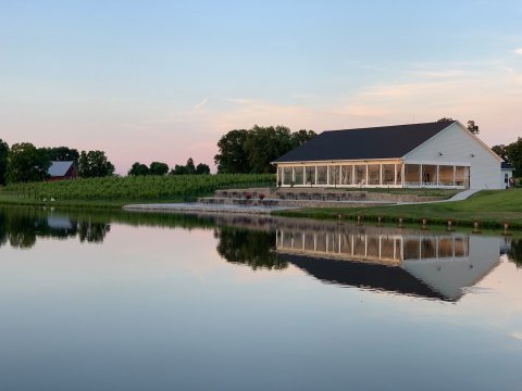 This 150-Year-Old Farm In Illinois Is Now A Gorgeous 6-Acre Vineyard