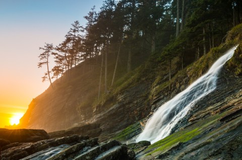 This Oregon Beach And Waterfall Will Be Your New Favorite Paradise