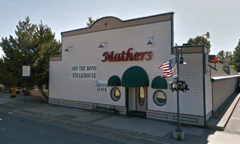 The Steaks At This Colorado Restaurant Are So Gigantic They Fall Off The Plate