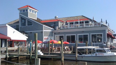 Chow Down At These 13 All-You-Can-Eat Crab Restaurants In Maryland