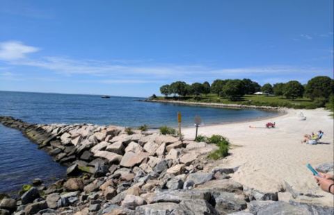 This Secluded Cove In Connecticut Might Just Be Your New Favorite Swimming Spot