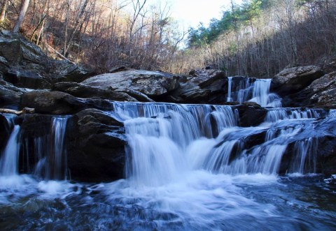 The Hike In Alabama That Takes You To Not One, But TWO Insanely Beautiful Waterfalls