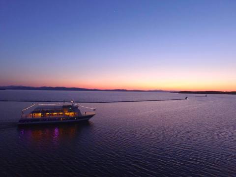 The Sunset Lake Cruise In Vermont That's Like Something From A Dream