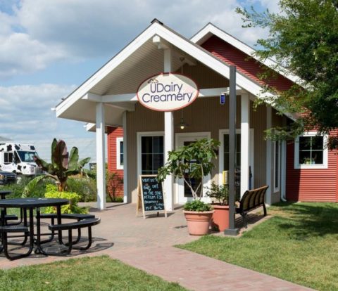 This Tiny Creamery In Delaware Serves Ice Cream Sandwiches That Are Out Of This World