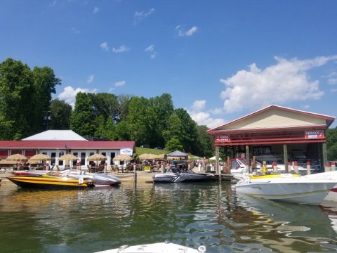 This Festive Restaurant Located Right On A Virginia Lake Is A Little Slice Of Paradise