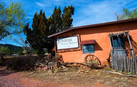 This Down-Home Colorado Restaurant Serves Chicken Dinners To Die For