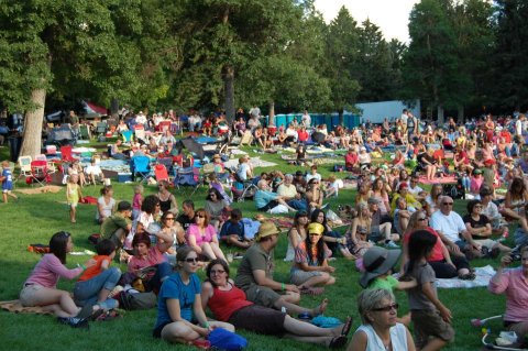 This Upcoming Sweet Pea Festival In Montana Will Make Your Summer Complete