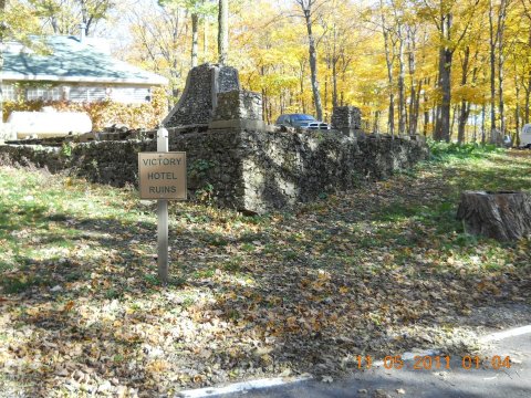 The Ruins Of This Famously Massive Hotel Just Outside Of Cleveland Captivate Visitors To This Day