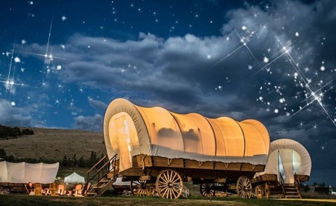 Stay The Night In A Old-Fashioned Covered Wagon On This Oklahoma Farm