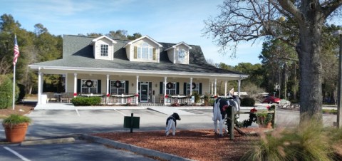 The 24-Scoop Sundae At This North Carolina Creamery Is An Ice Cream Lovers Dream