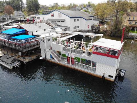 This Floating Restaurant In New Hampshire Is Such A Unique Place To Dine