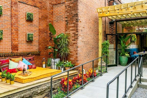 This 100-Year-Old Restroom Has Been Transformed Into The Most Beautiful Bar In Cincinnati