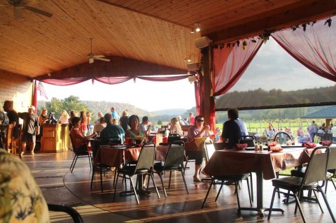 Visit This Wisconsin Vineyard For One Of The Most Unique Outdoor Dining Experiences