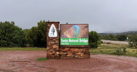 The Bridge Hike In Arizona That Will Make Your Stomach Drop