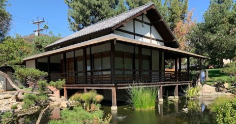 Few People Know There’s A Peaceful Japanese Tea Garden Hiding Right Here In Southern California