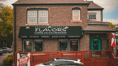 The Sweet Bar In Kansas Serving Up Two Favorites In One Place