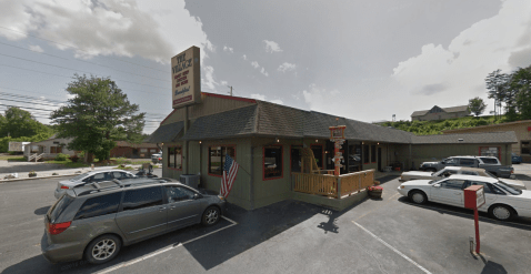 This Delicious Restaurant In Georgia On A Rural Country Road Is A Hidden Culinary Gem