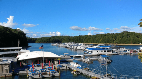 7 Marinas In Kentucky Where You Can Rent A Boat And Live Your Best Day On The Lake