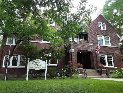 Visit This Historic Bed And Breakfast In Nebraska To Feel A Million Miles Away From It All