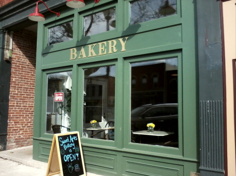 The Country Bakery Near Buffalo With Cinnamon Rolls As Big As Your Head