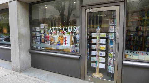 Sip Wine While You Read At This One-Of-A-Kind Bookstore Bar In Connecticut