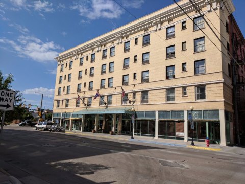 There's A Ghost Named Rosie Who Roams The Halls At This Haunted Wyoming Hotel