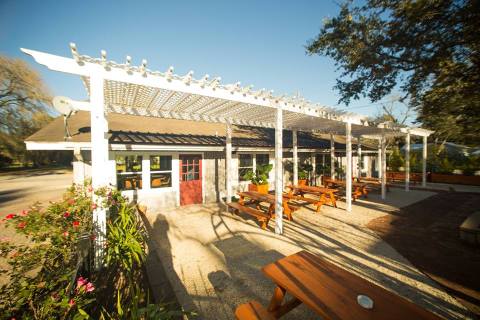 A Mouthwatering Texas Restaurant, The Backyard Has 9 Different Kinds Of Mac ‘N Cheese