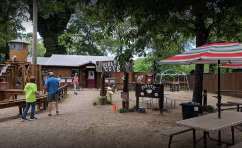 The Small Town Petting Zoo In Oklahoma That's Worthy Of A Road Trip