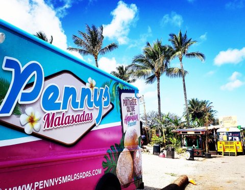 The Off-The-Beaten-Path Bakery In Hawaii Where You'll Find The Most Mouthwatering Malasadas