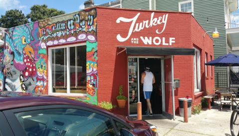 You've Got To Try The Fried Bologna From This Unassuming Restaurant In Louisiana