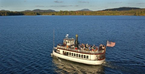 Start Your Sunday With A Beautiful Brunch Cruise On Raquette Lake In New York