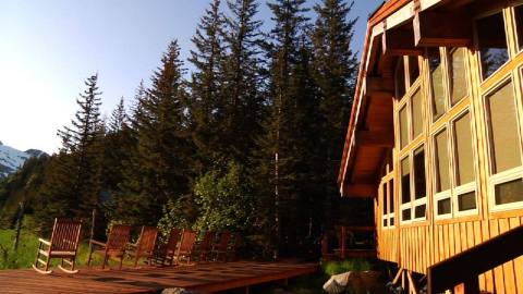 This Amazing Lodge Is Inside A Wildlife Sanctuary Surrounded By Alaskan Wilderness