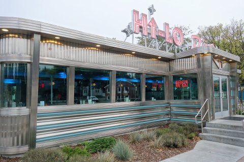 Minnesota's Old Lunch Car Diner Is One Of The Most Unique Places To Eat