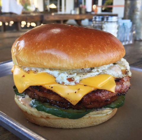 You've Got To Try The Fried Bologna From This Unassuming Restaurant In Mississippi