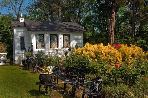 The Little-Known Church Hiding In Mississippi That Is An Absolute Work Of Art