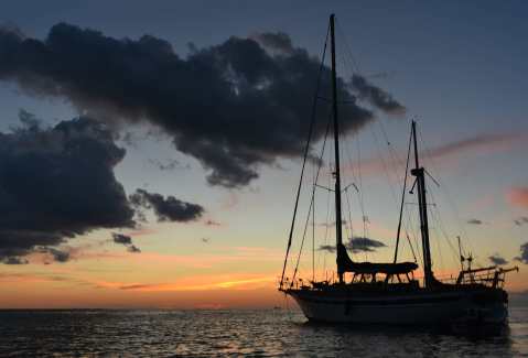 Spend The Night On This One-Of-A-Kind Victorian-Themed Boat In Florida