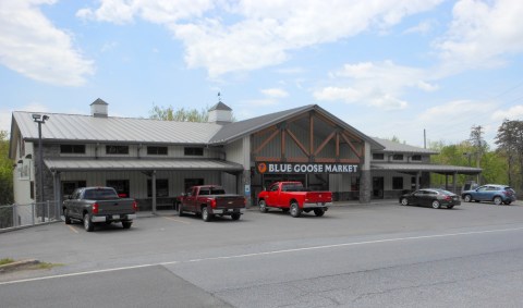 The Pies At This Roadside Bakery In Maryland Are Always Worth A Pit Stop