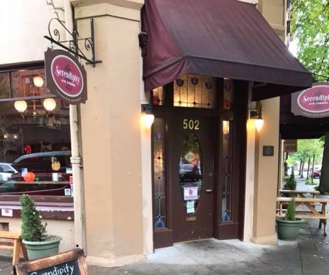 This Charming Ice Cream Shop Has Some Of The Best Hard Scoop In Oregon