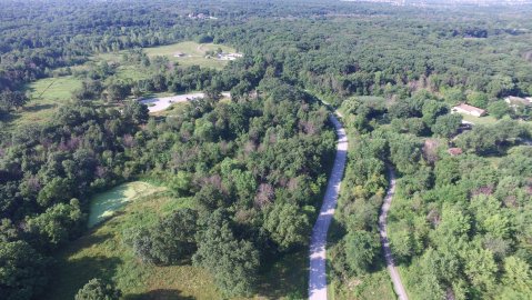 This Nature Preserve In Illinois Has Forests, Prairies, And Wetlands All-In-One