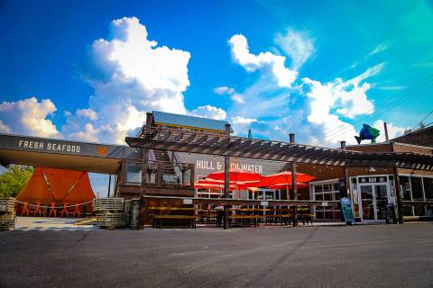 This Nautical Restaurant In Indiana With Riverfront Seating Is A Waterfront Wonder