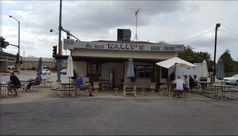 Breese Is A Small Town In Illinois With Two Neighboring Vintage Fast-Food Huts From The 1950s