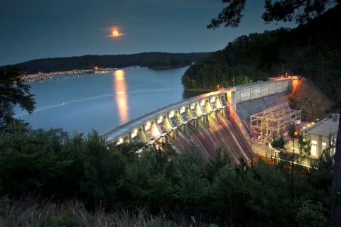 Take A Moonlit Hike In Georgia At This Enchanting Natural Park